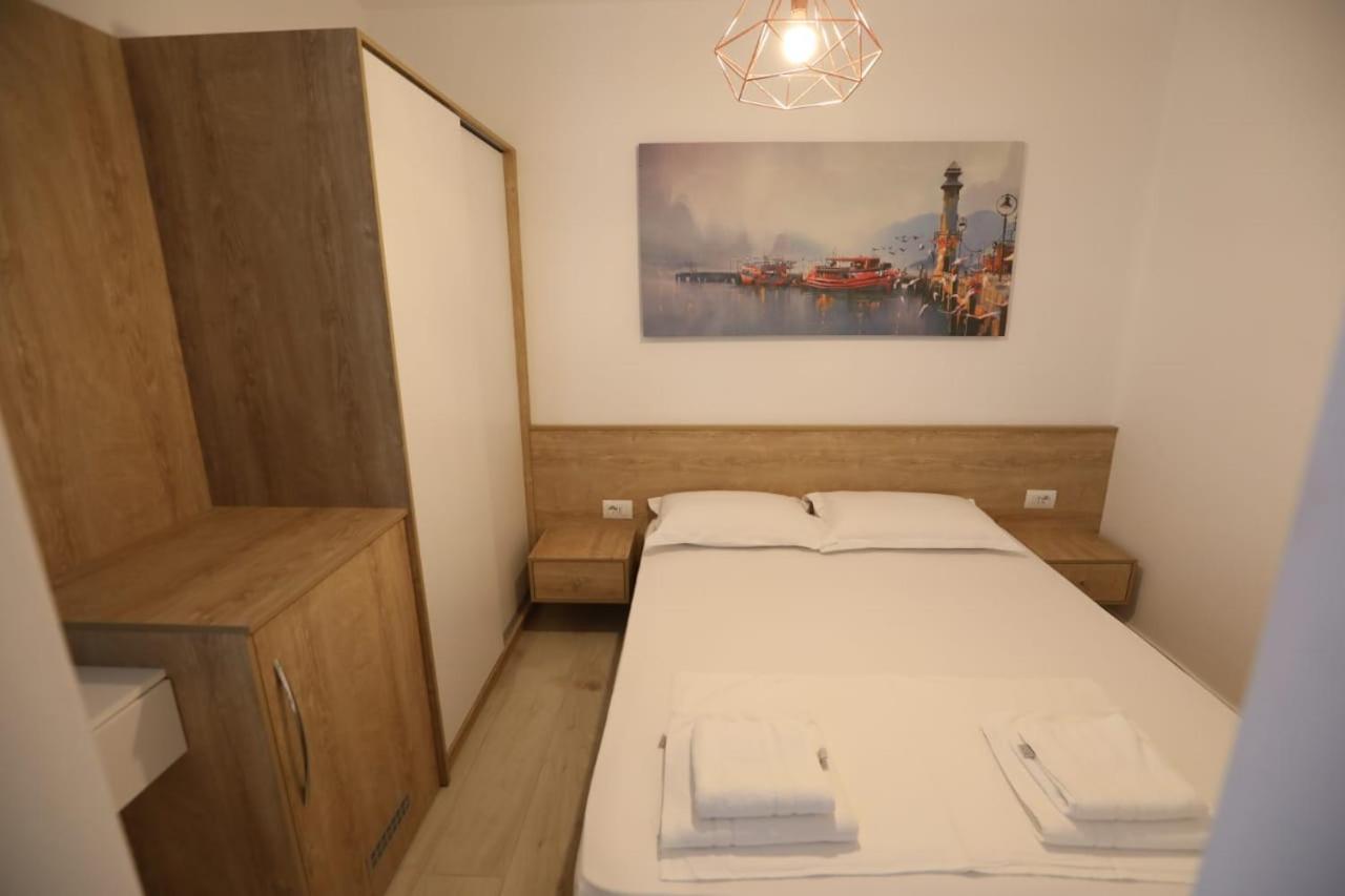 Apart-Hotel Alvi Sarande Exterior photo